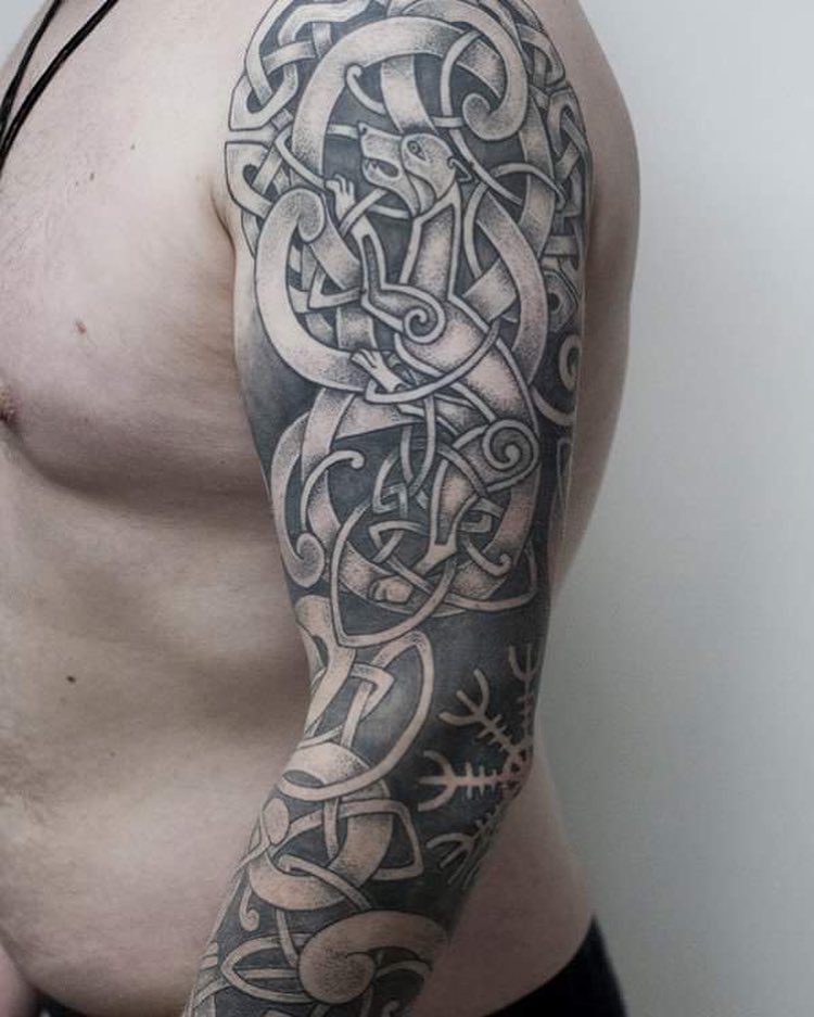 Celtic Knotwork Sleeve with Dog